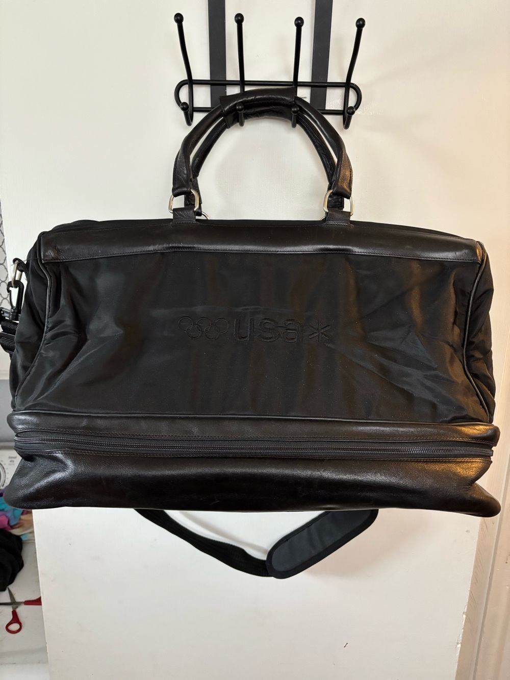 Roots Canada Large Weekender Drop Bottom Leather Olympics USA Travel Bag Black